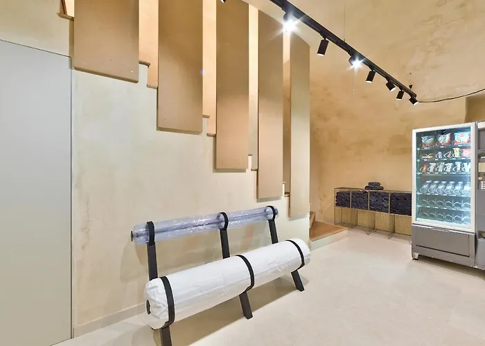 135 - Urban Five Star In Center Of باريس